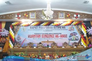 Bupati Paparkan Capaian Pembangunan pada Rapat Paripurna Istimewa DPRD Kuansing